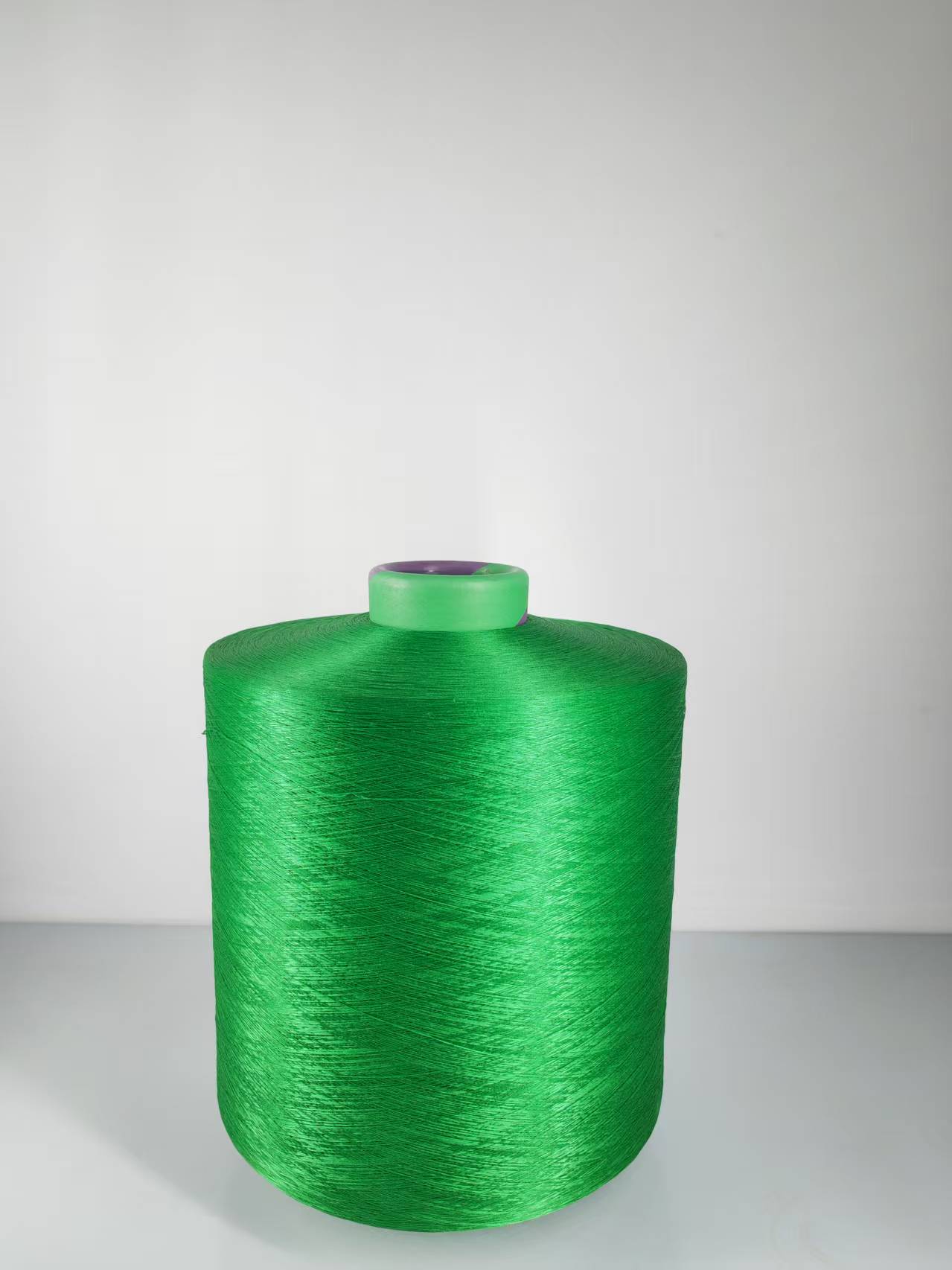 Hot Selling Polyester Garn for stoffer